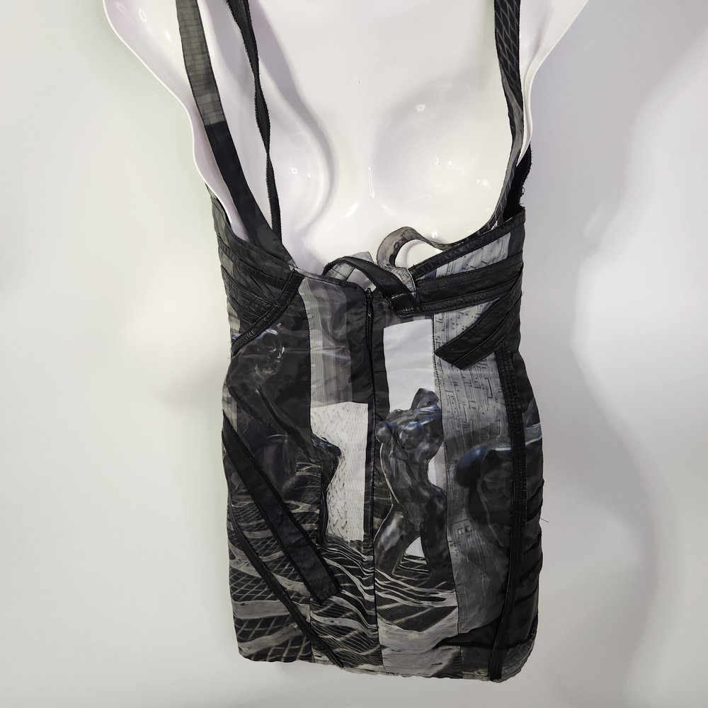 Chic Black and Gray Women's Mini Dress - Picture 3 of 9